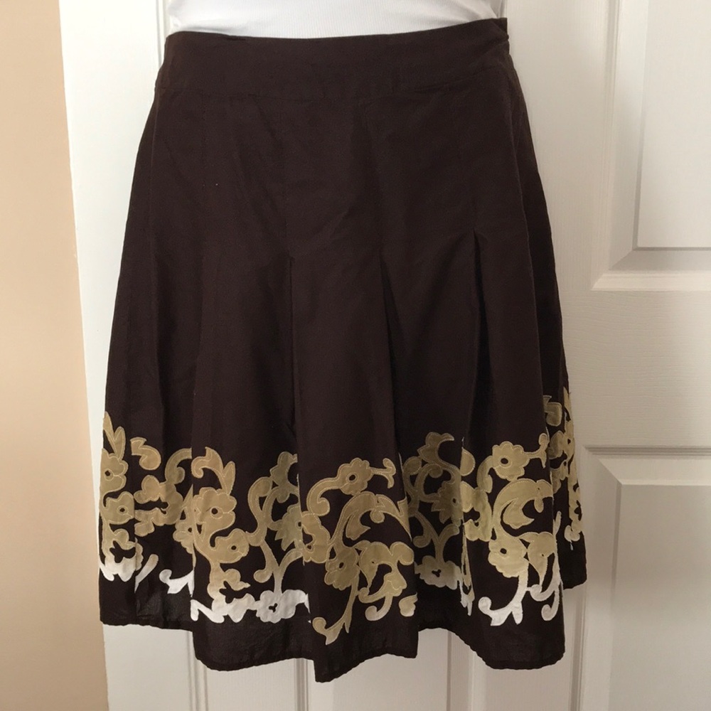 Style & Co brown pleated appliqué skirt